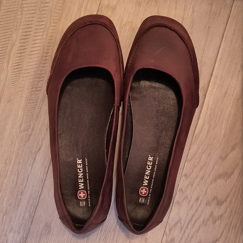 Wenger Pollux leather flats